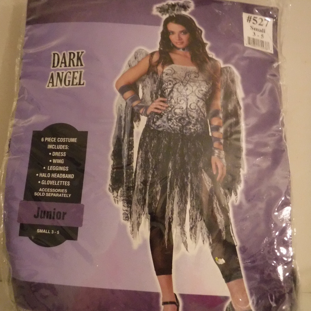 HALLOWEEN COSTUME